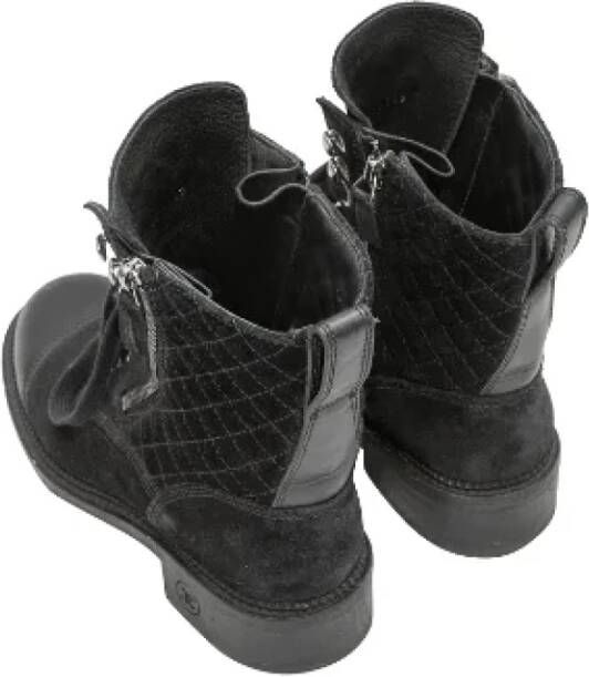Chanel Vintage Pre-owned Canvas boots Black Dames
