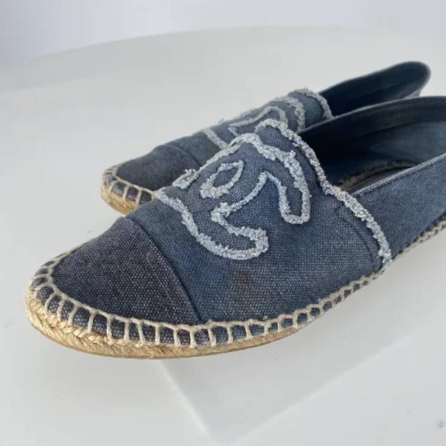 Chanel Vintage Pre-owned Canvas espadrilles Blue Dames