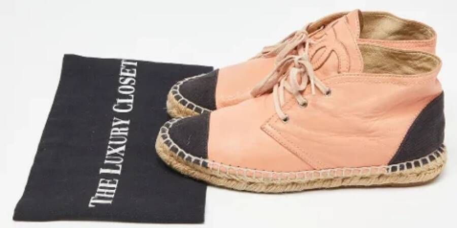 Chanel Vintage Pre-owned Canvas espadrilles Orange Dames