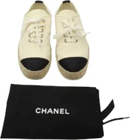 Chanel Vintage Pre-owned Canvas espadrilles White Dames