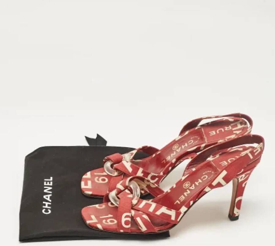Chanel Vintage Pre-owned Canvas sandals Red Dames