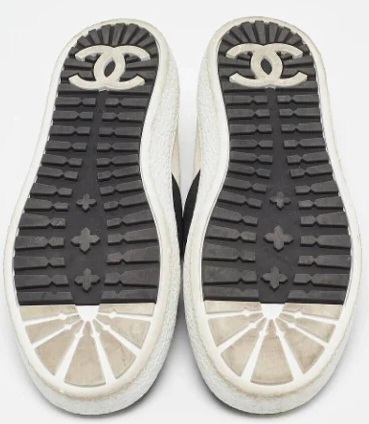 Chanel Vintage Pre-owned Canvas sneakers Black Dames