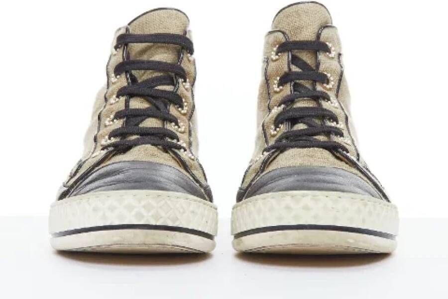 Chanel Vintage Pre-owned Canvas sneakers Black Dames