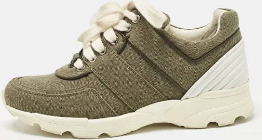 Chanel Vintage Pre-owned Canvas sneakers Green Dames