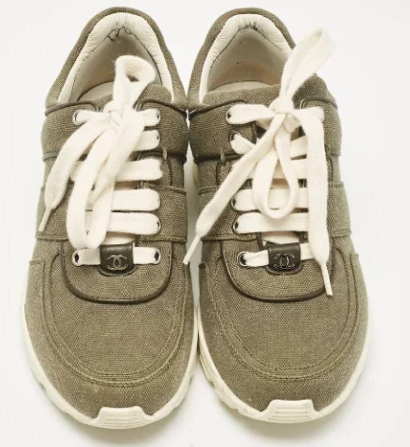 Chanel Vintage Pre-owned Canvas sneakers Green Dames