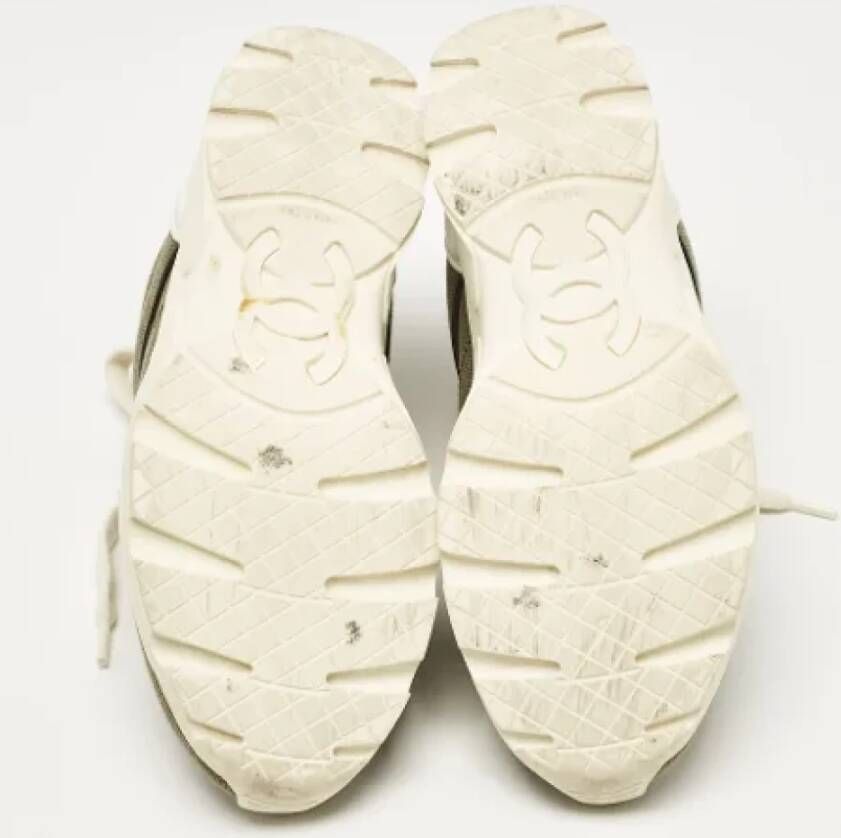 Chanel Vintage Pre-owned Canvas sneakers Green Dames