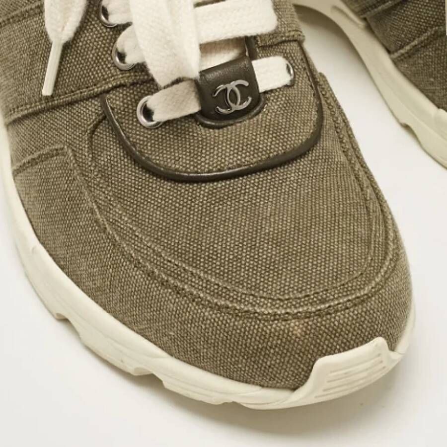 Chanel Vintage Pre-owned Canvas sneakers Green Dames