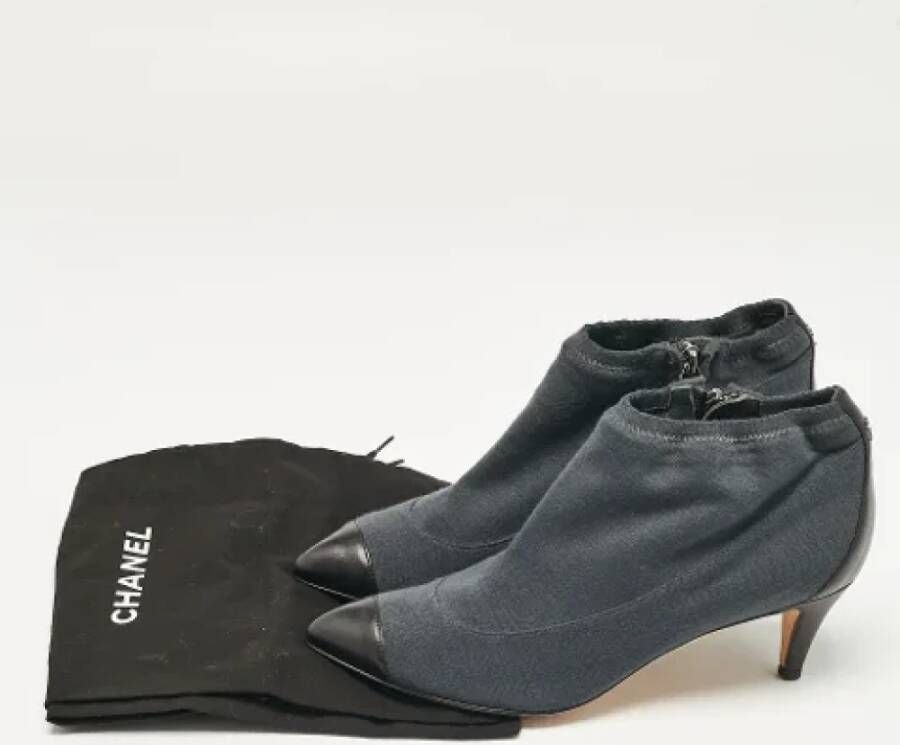 Chanel Vintage Pre-owned Fabric boots Gray Dames