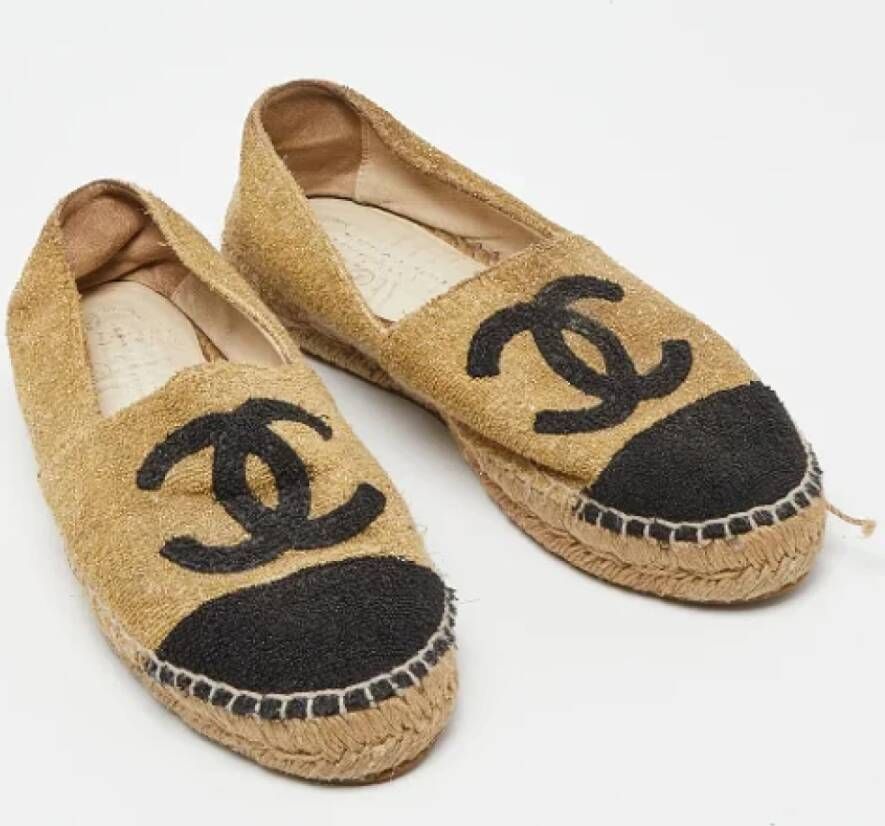 Chanel Vintage Pre-owned Fabric flats Yellow Dames
