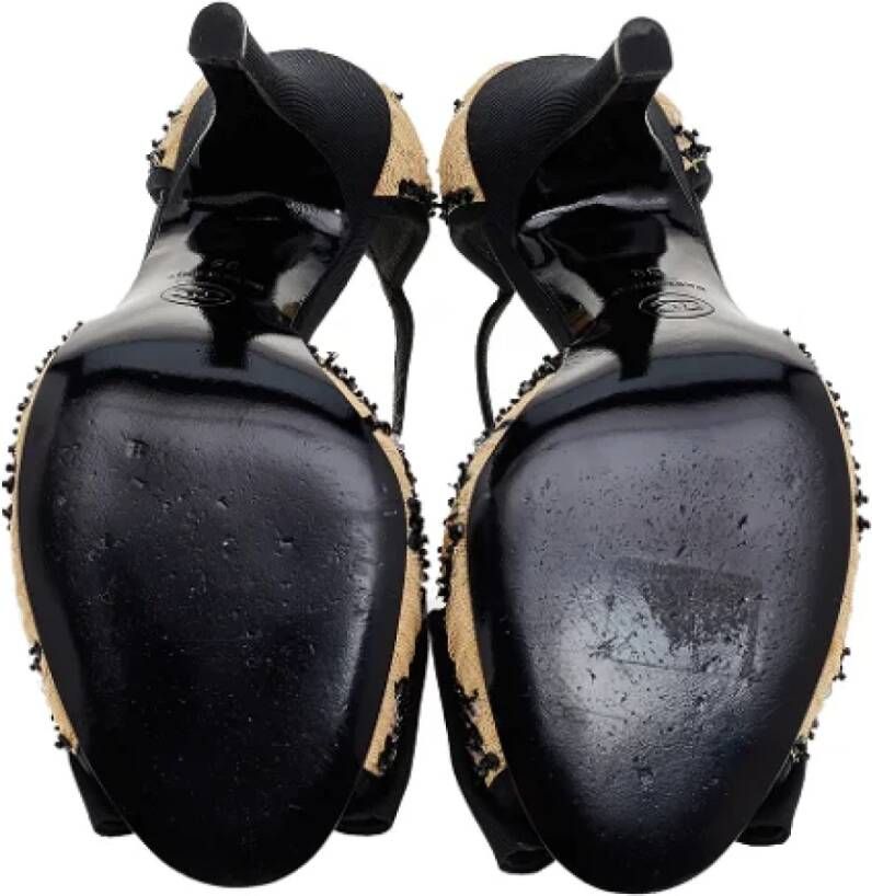 Chanel Vintage Pre-owned Fabric sandals Beige Dames