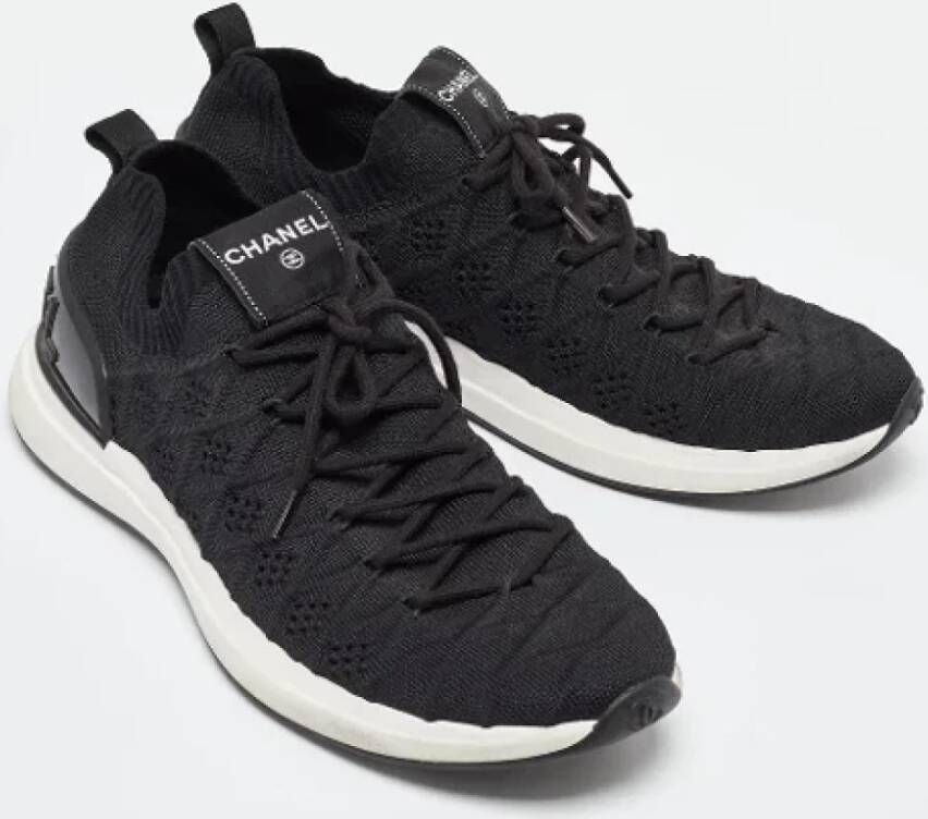 Chanel Vintage Pre-owned Fabric sneakers Black Dames