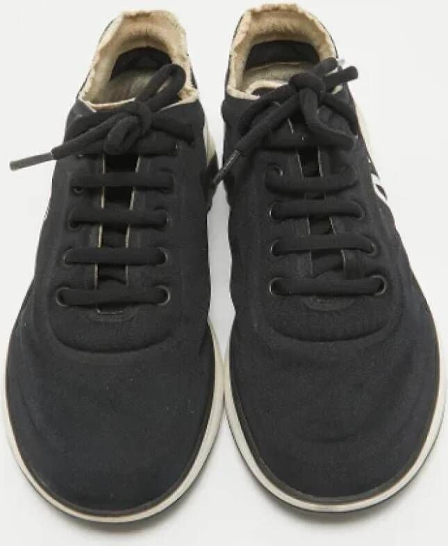Chanel Vintage Pre-owned Fabric sneakers Black Dames