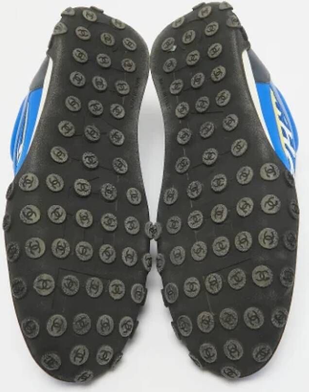Chanel Vintage Pre-owned Fabric sneakers Blue Dames