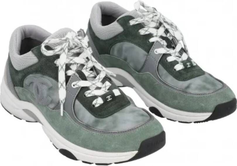 Chanel Vintage Pre-owned Fabric sneakers Gray Dames