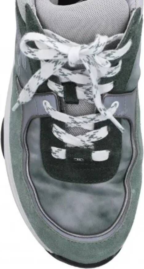 Chanel Vintage Pre-owned Fabric sneakers Gray Dames