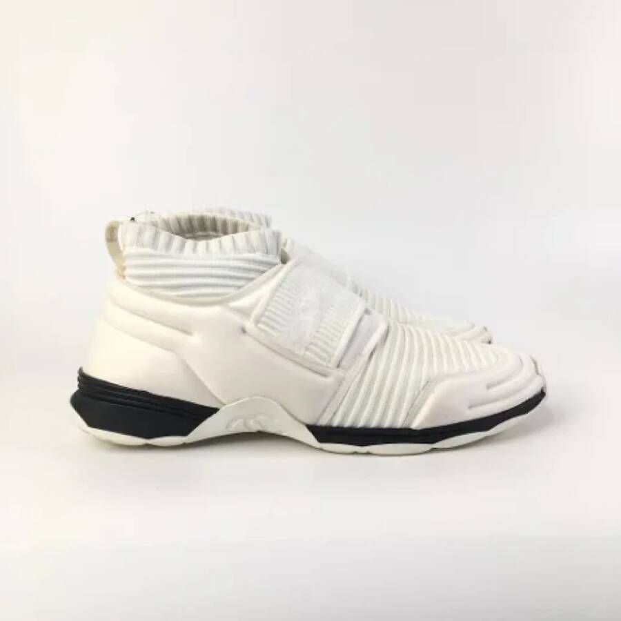Chanel Vintage Pre-owned Fabric sneakers White Dames