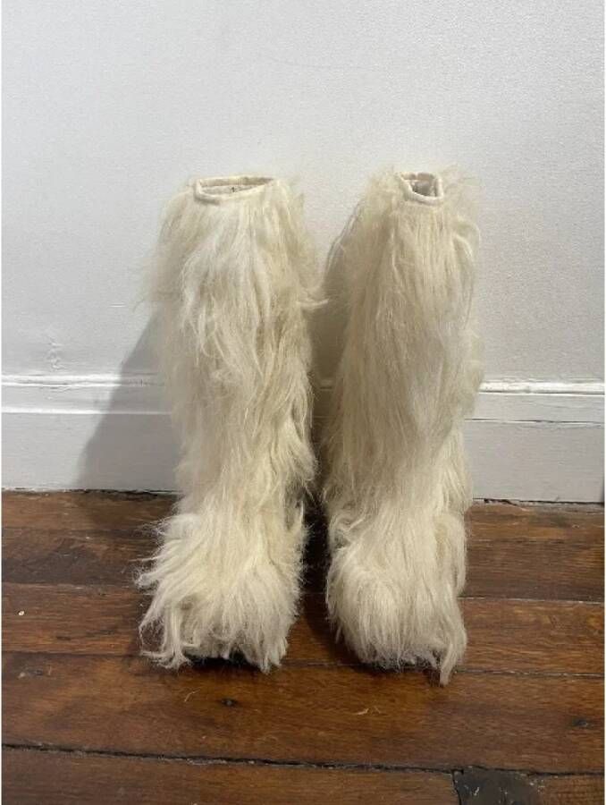 Chanel Vintage Pre-owned Faux Fur boots White Dames