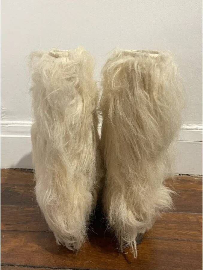 Chanel Vintage Pre-owned Faux Fur boots White Dames