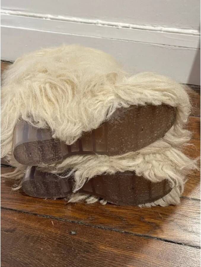 Chanel Vintage Pre-owned Faux Fur boots White Dames