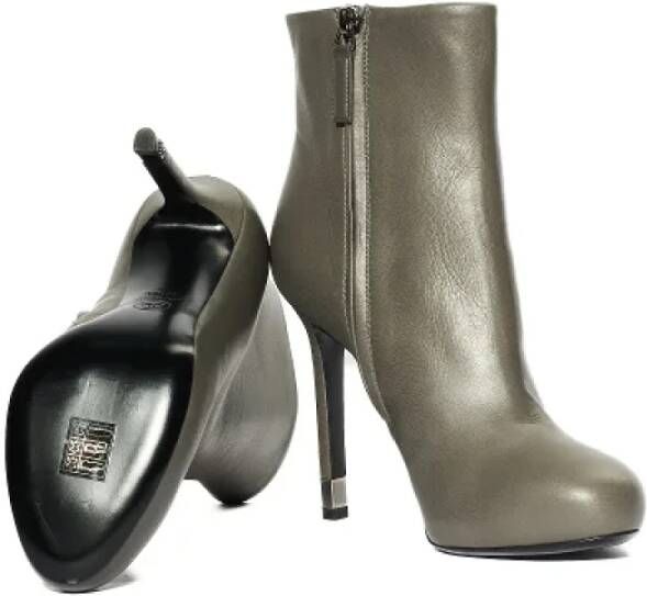 Chanel Vintage Pre-owned Leather boots Gray Dames