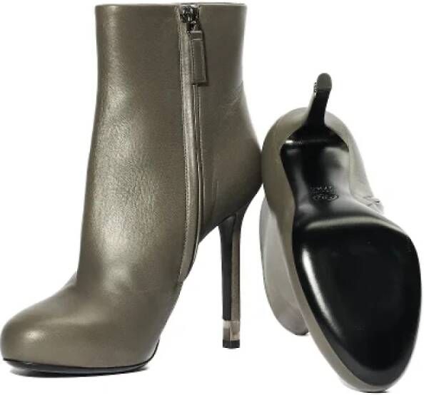 Chanel Vintage Pre-owned Leather boots Gray Dames