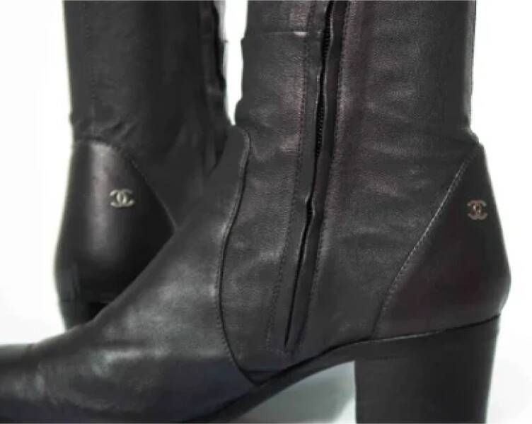 Chanel Vintage Pre-owned Leather boots Gray Dames