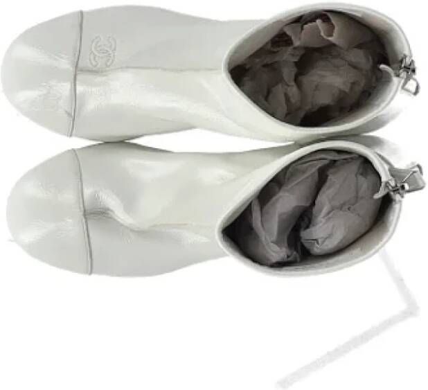 Chanel Vintage Pre-owned Leather boots White Dames