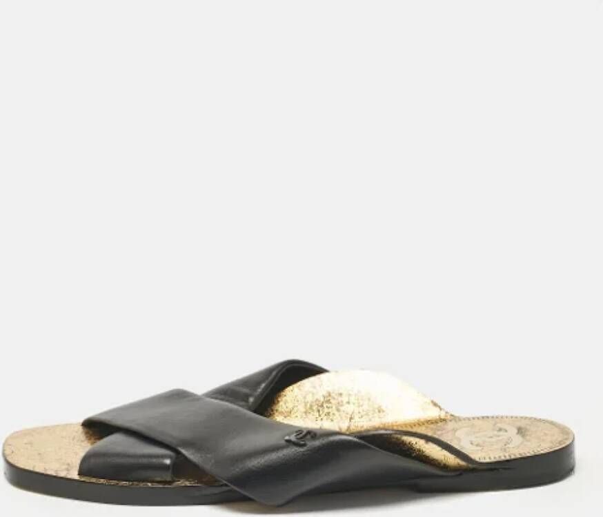 Chanel Vintage Pre-owned Leather flats Black Dames