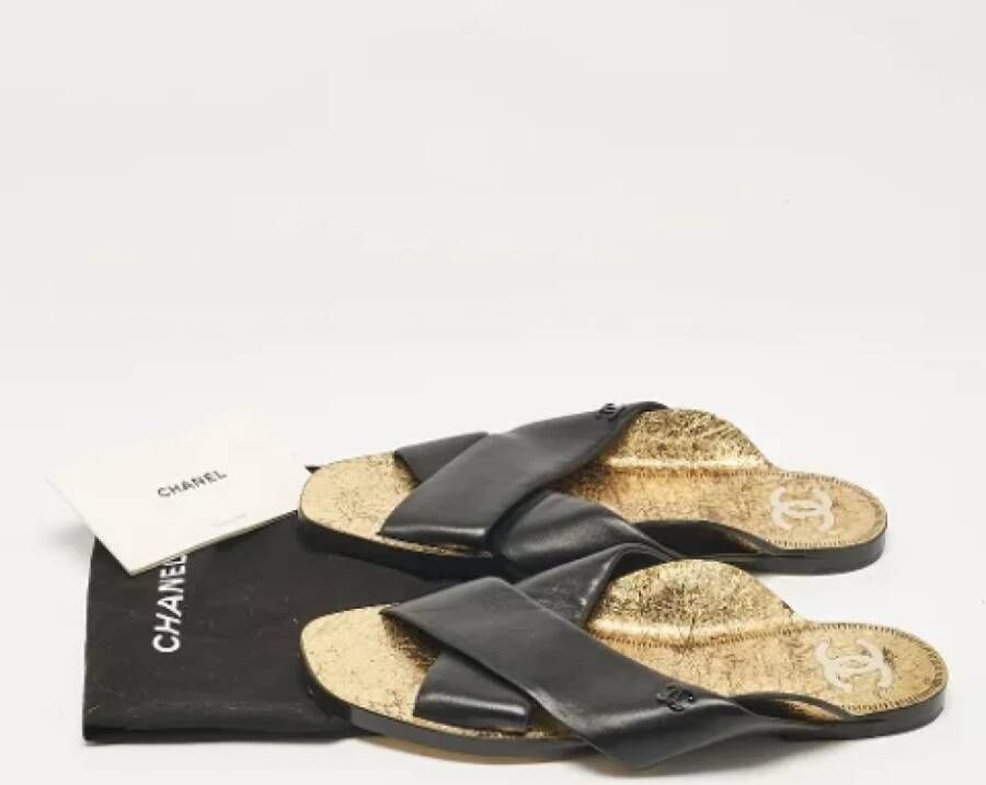 Chanel Vintage Pre-owned Leather flats Black Dames