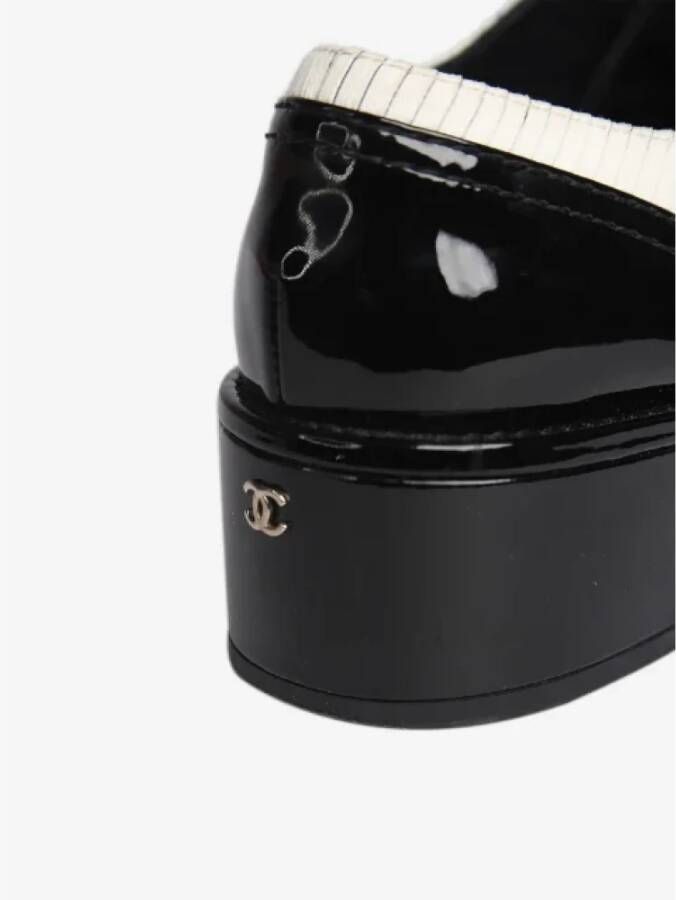 Chanel Vintage Pre-owned Leather flats Black Dames