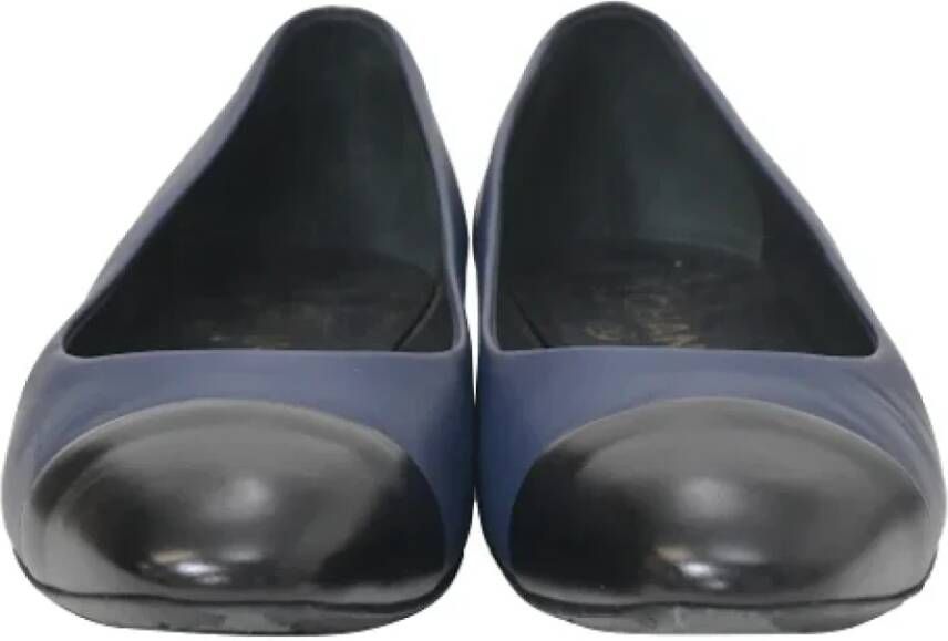 Chanel Vintage Pre-owned Leather flats Blue Dames