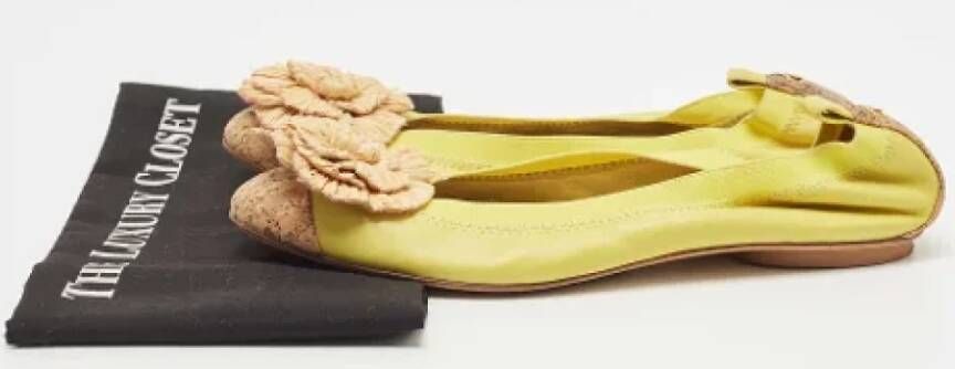 Chanel Vintage Pre-owned Leather flats Green Dames