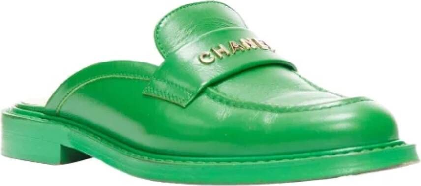 Chanel Vintage Pre-owned Leather flats Green Dames