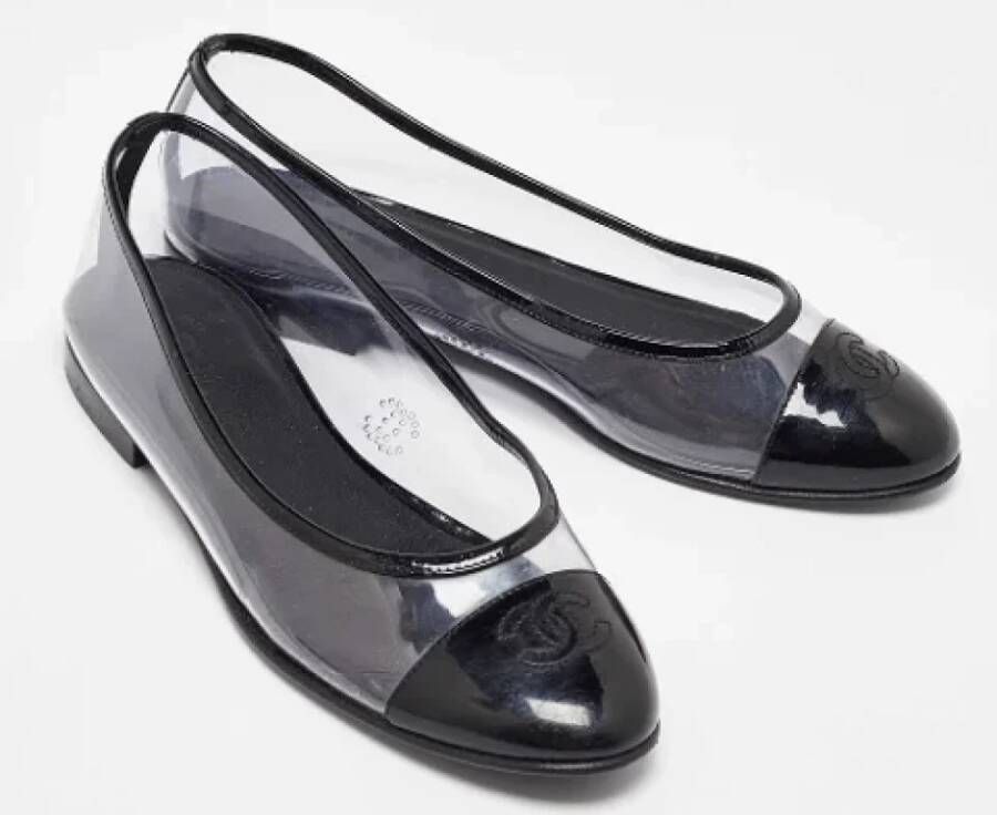 Chanel Vintage Pre-owned Leather flats White Dames