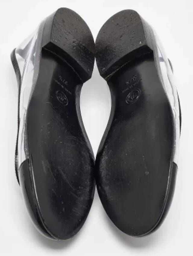 Chanel Vintage Pre-owned Leather flats White Dames