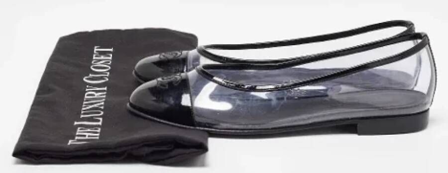 Chanel Vintage Pre-owned Leather flats White Dames
