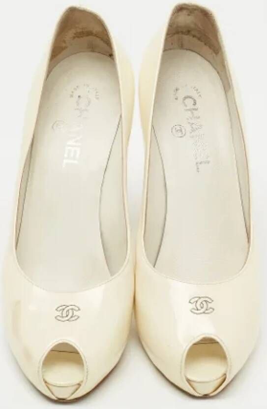 Chanel Vintage Pre-owned Leather heels Beige Dames