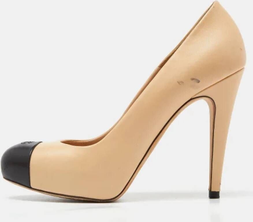 Chanel Vintage Pre-owned Leather heels Beige Dames