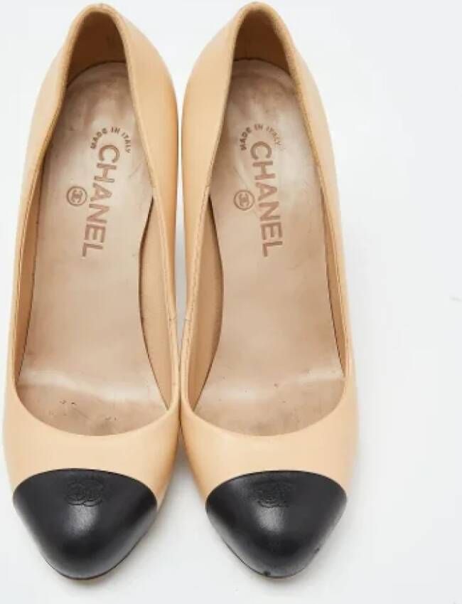 Chanel Vintage Pre-owned Leather heels Beige Dames