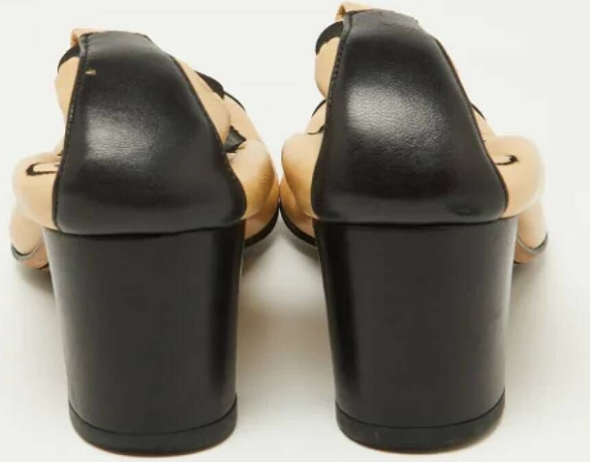 Chanel Vintage Pre-owned Leather heels Beige Dames