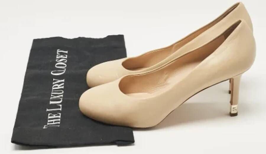 Chanel Vintage Pre-owned Leather heels Beige Dames