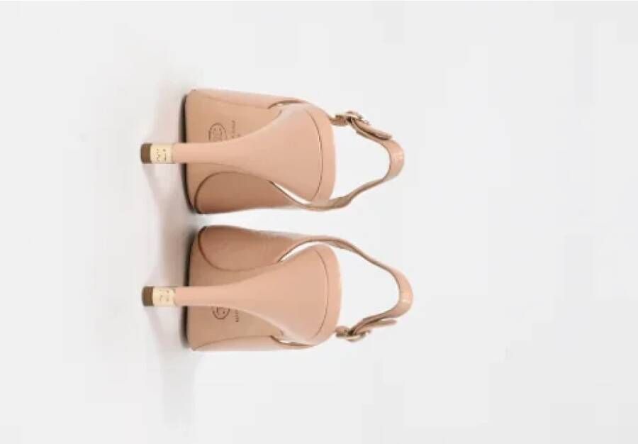 Chanel Vintage Pre-owned Leather heels Beige Dames
