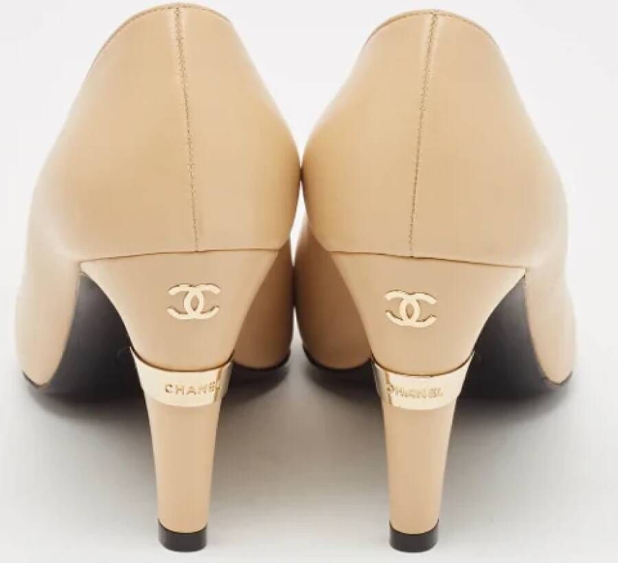 Chanel Vintage Pre-owned Leather heels Beige Dames