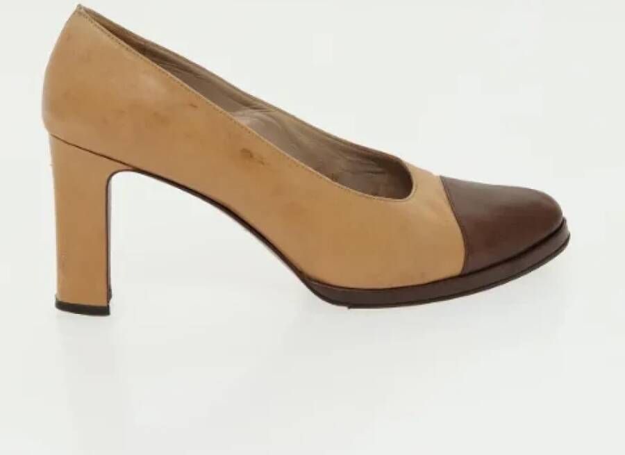 Chanel Vintage Pre-owned Leather heels Beige Dames