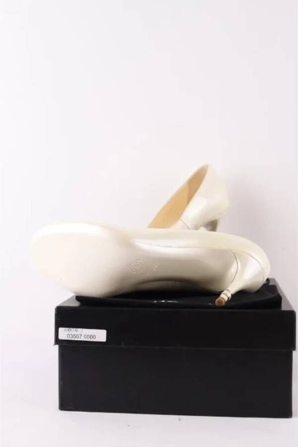 Chanel Vintage Pre-owned Leather heels White Dames