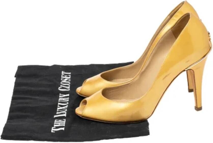 Chanel Vintage Pre-owned Leather heels Yellow Dames