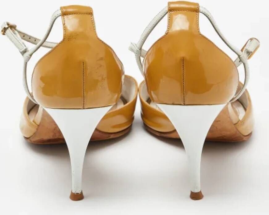 Chanel Vintage Pre-owned Leather sandals Beige Dames