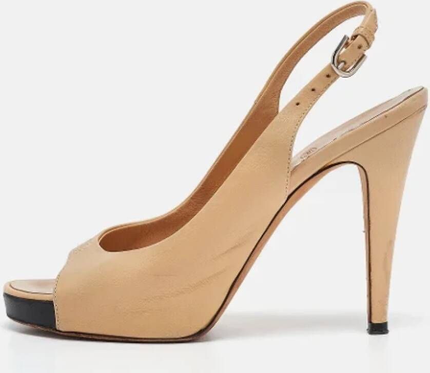 Chanel Vintage Pre-owned Leather sandals Beige Dames