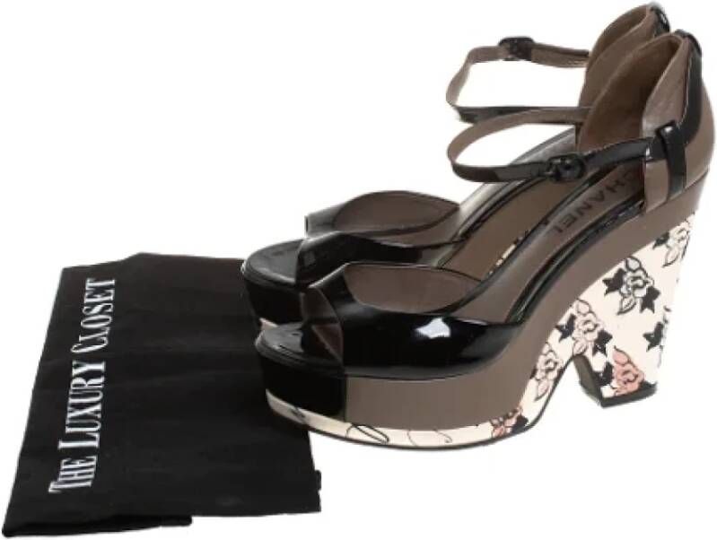 Chanel Vintage Pre-owned Leather sandals Black Dames
