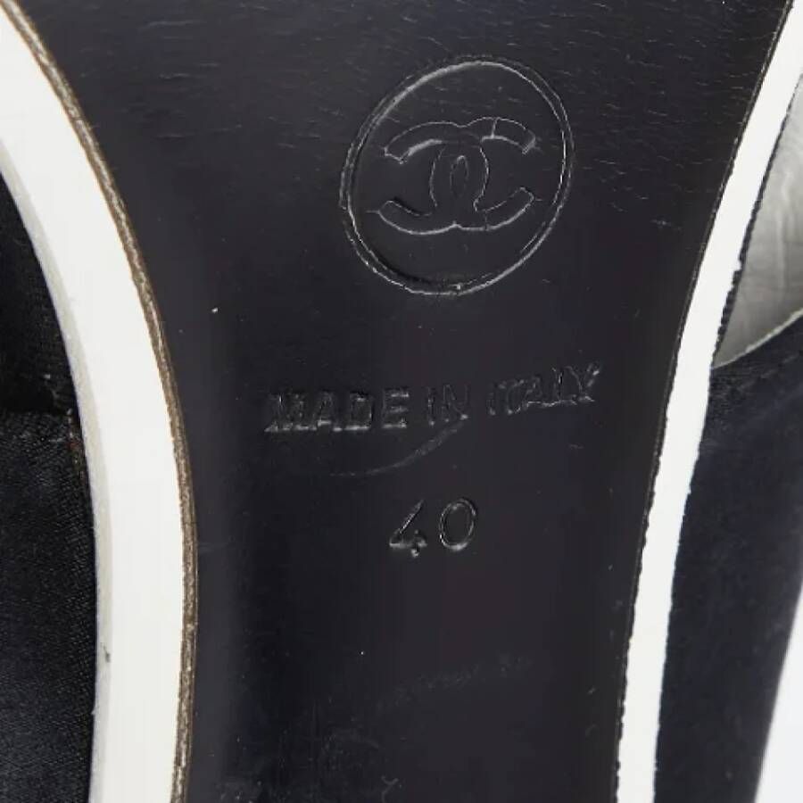 Chanel Vintage Pre-owned Leather sandals Black Dames